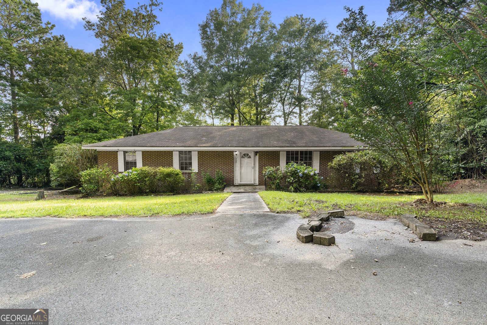 300 Dale Avenue Calhoun - 28