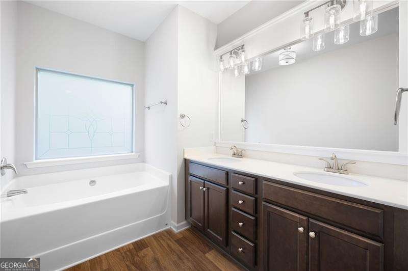 403 Village View Woodstock - 23