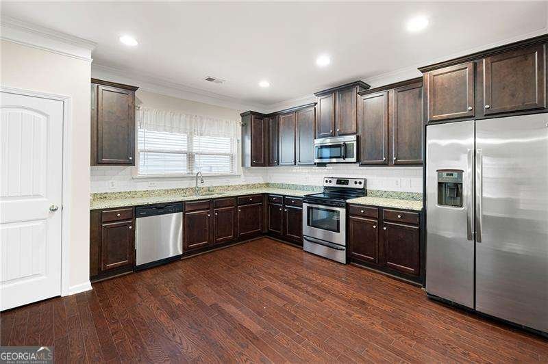 403 Village View Woodstock - 7