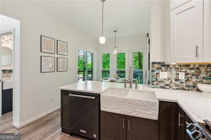 1667 Willow Way Woodstock - 17