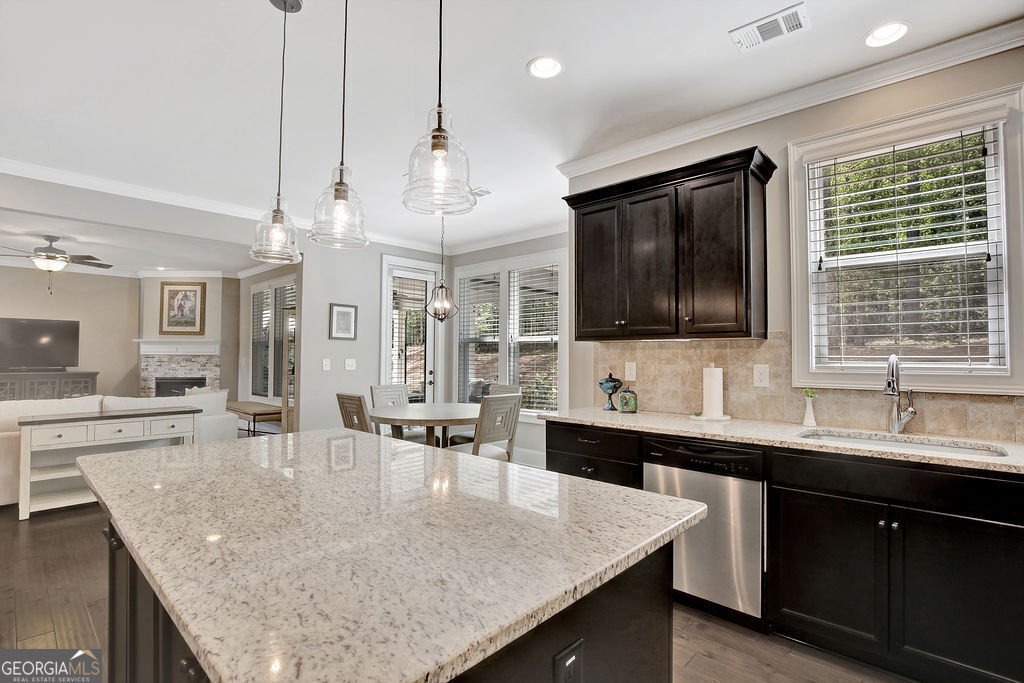 185 Discovery Lake Drive Fayetteville - 26