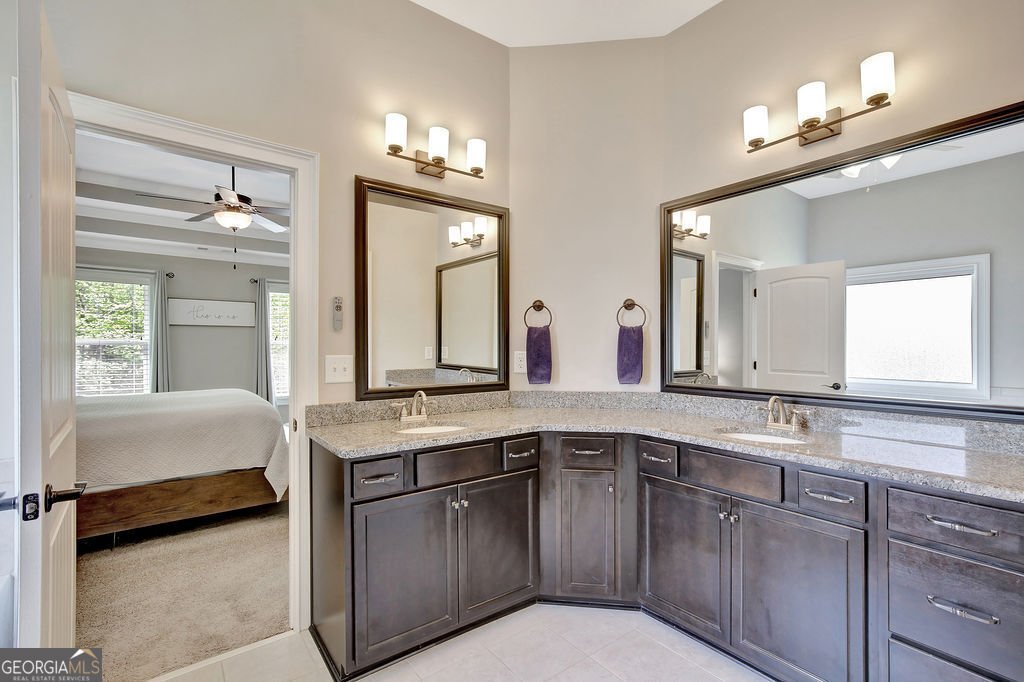 185 Discovery Lake Drive Fayetteville - 53