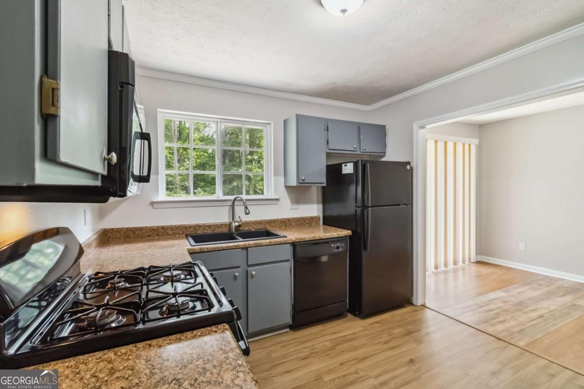 924 Sweetwater Circle Lawrenceville - 12
