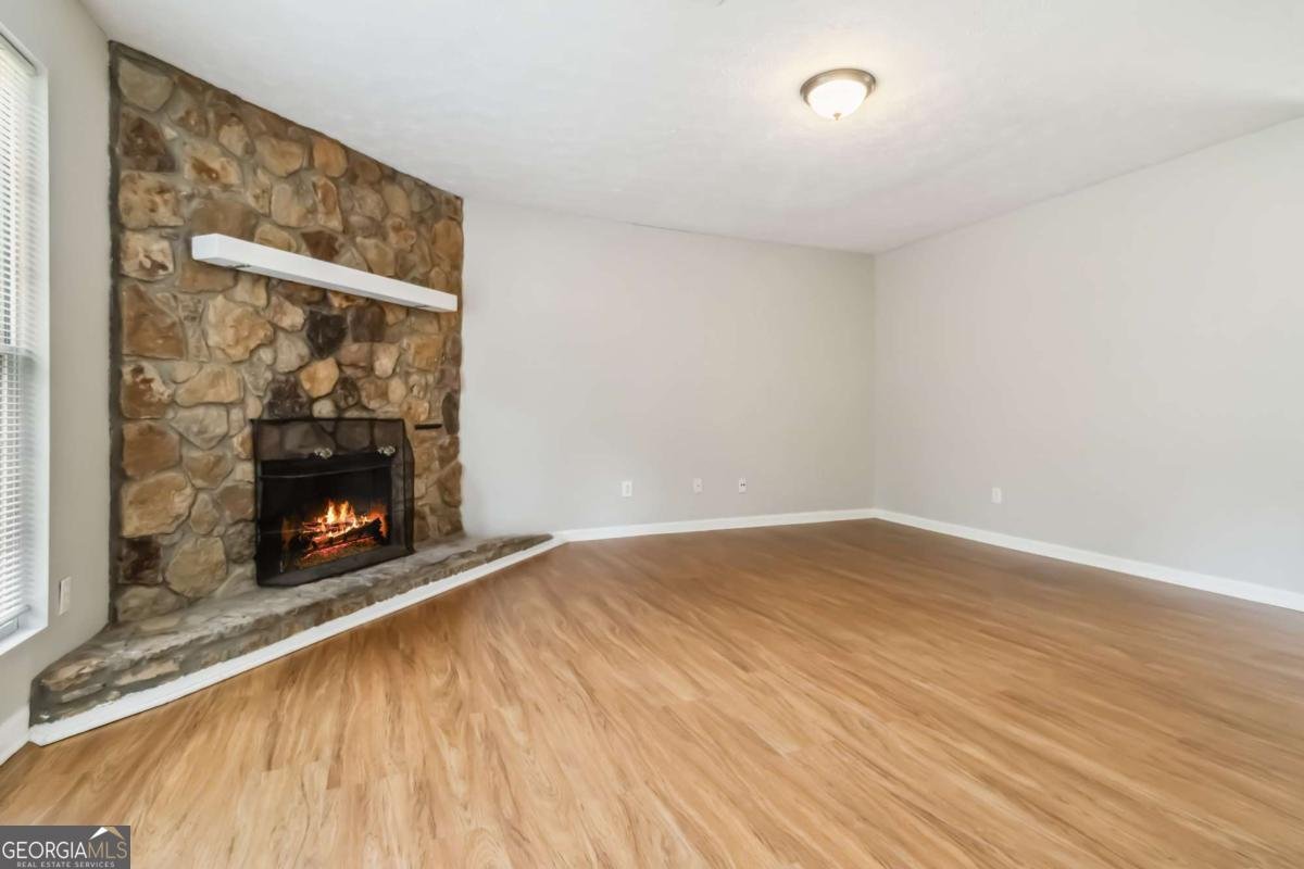 924 Sweetwater Circle Lawrenceville - 8