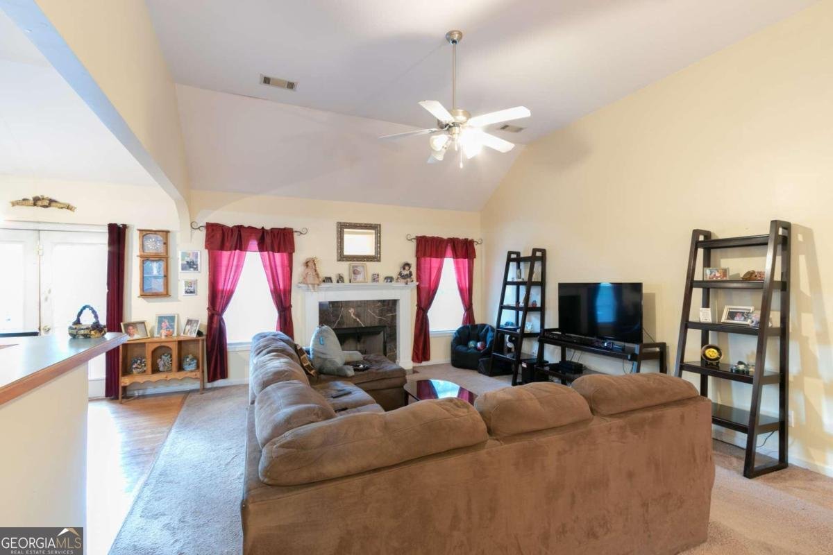 9444 Lakeview Court Douglasville - 4