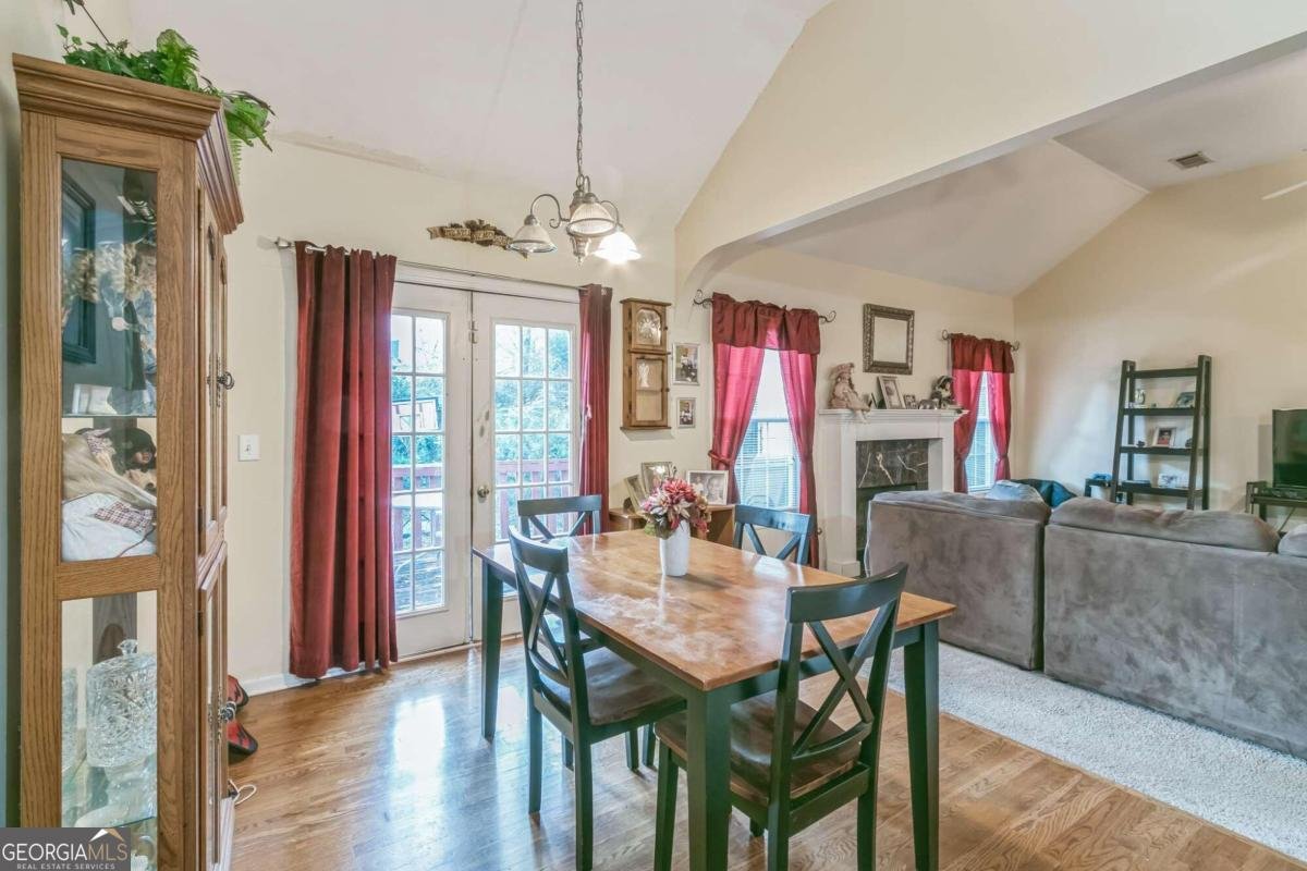 9444 Lakeview Court Douglasville - 7