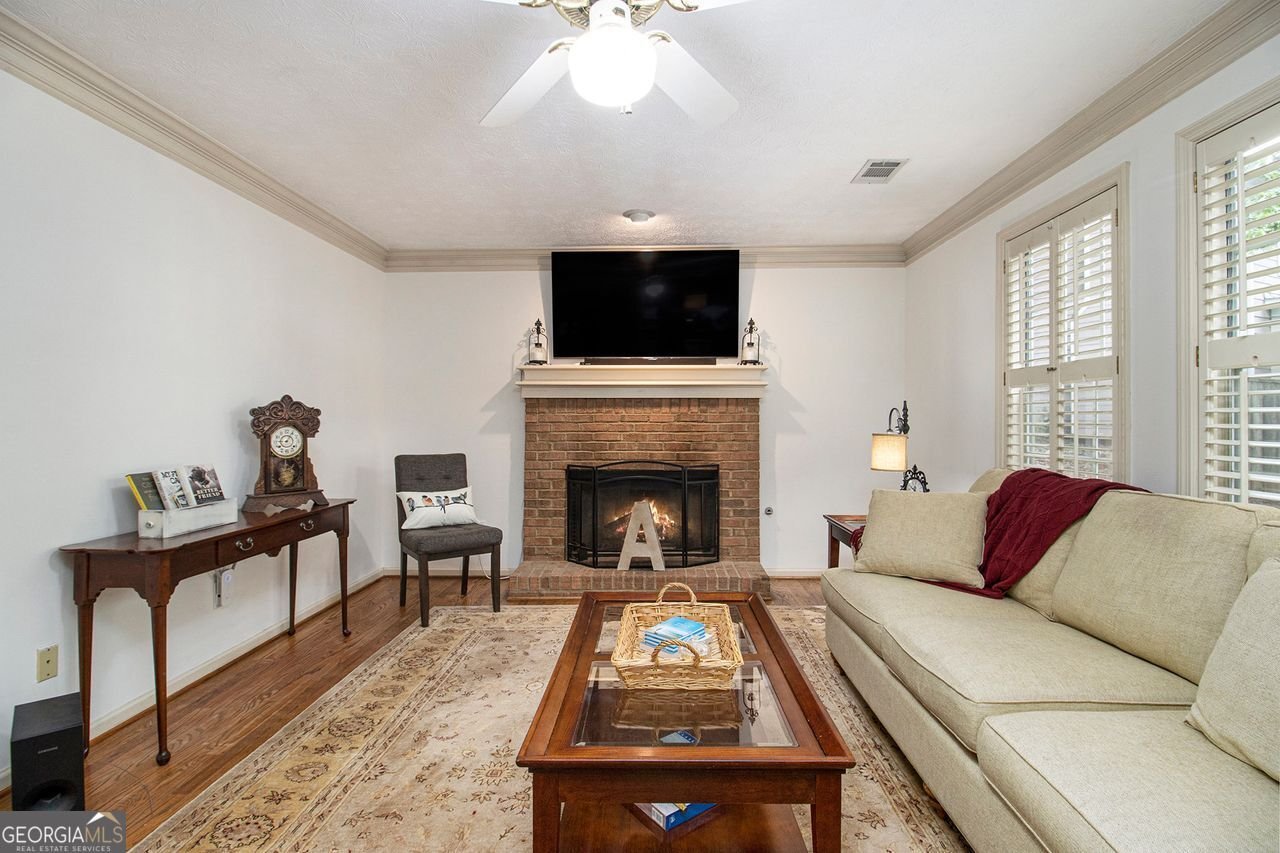 110 Windsor Chase Drive Lawrenceville - 23