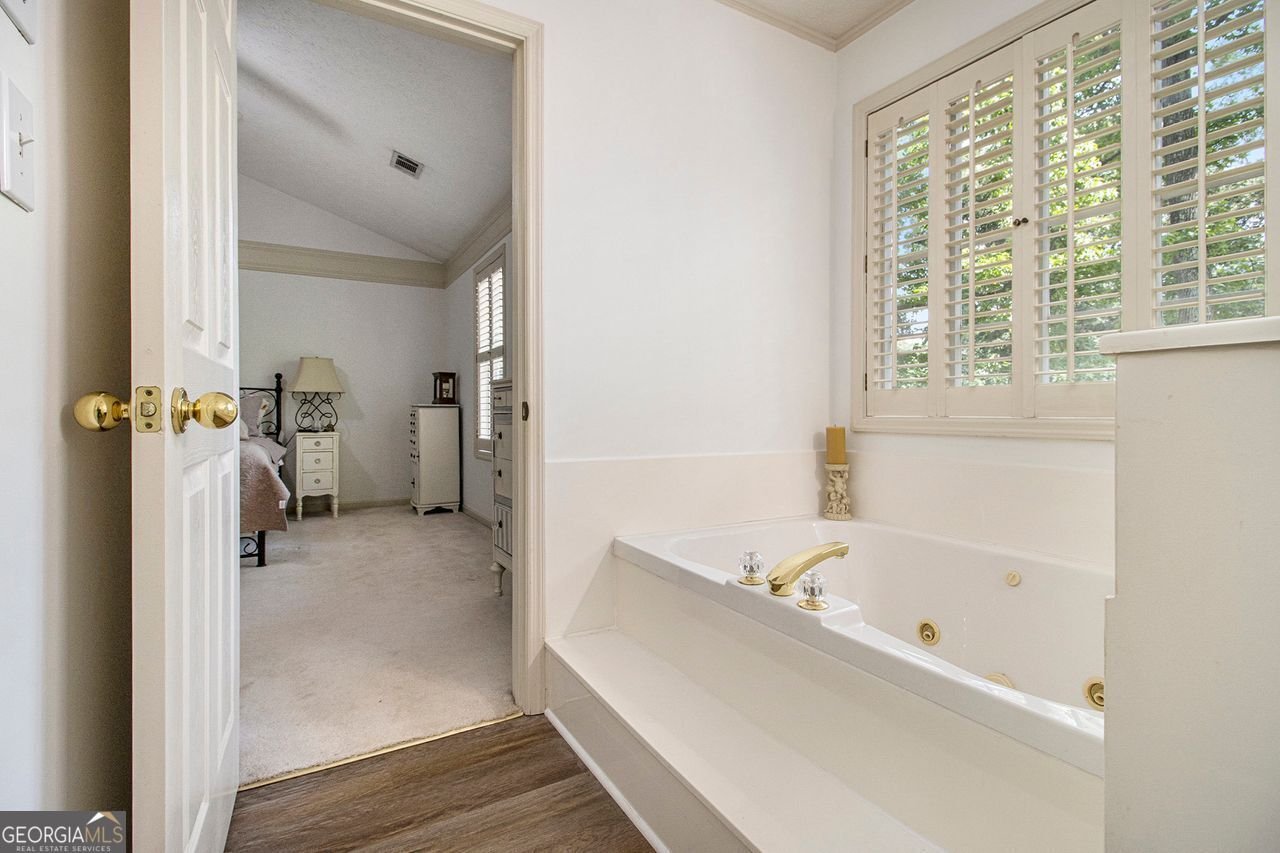 110 Windsor Chase Drive Lawrenceville - 68