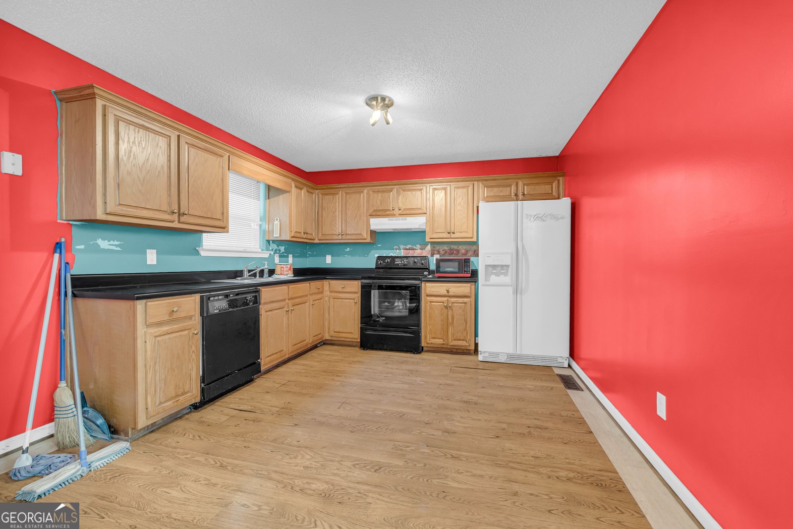 6523 Elberton Highway Dewy Rose - 10