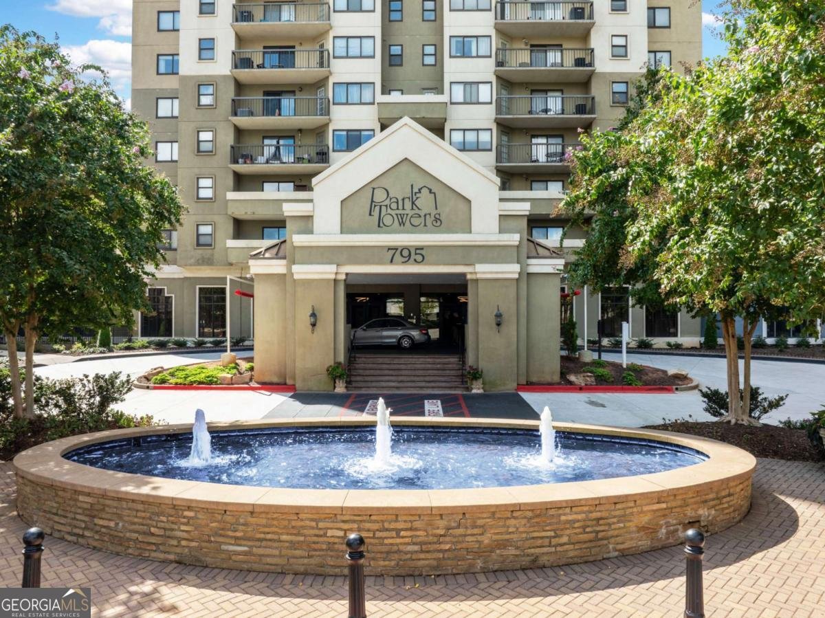 795 Hammond Drive Sandy Springs - 43