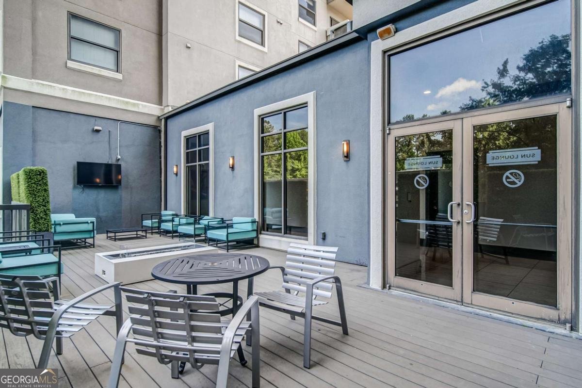 795 Hammond Drive Sandy Springs - 8