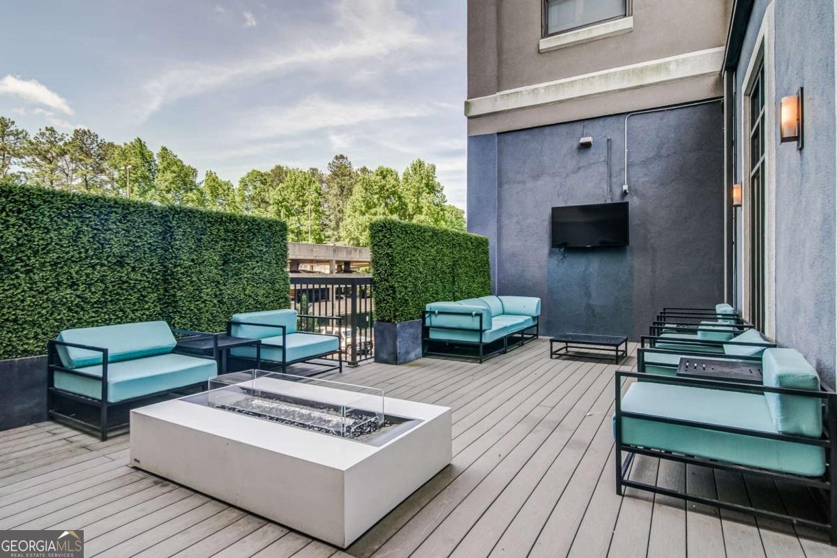 795 Hammond Drive Sandy Springs - 9