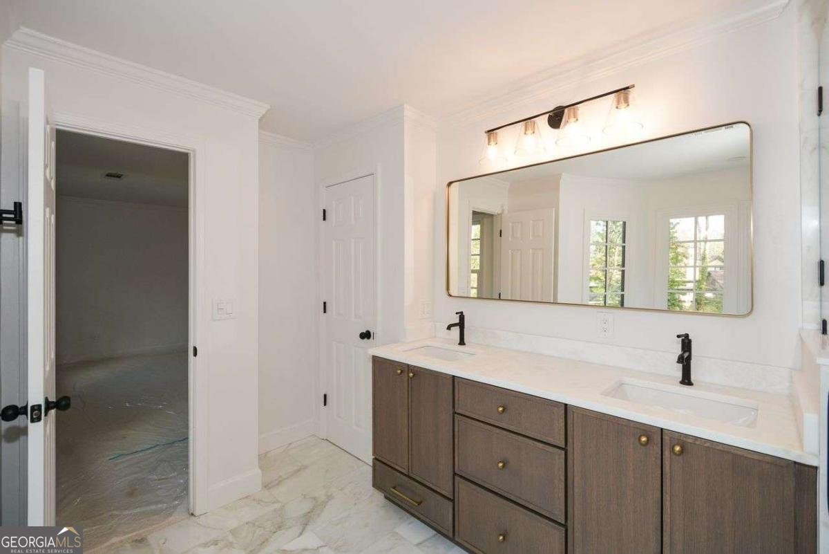 805 WESLEY OAK Road Atlanta - 45