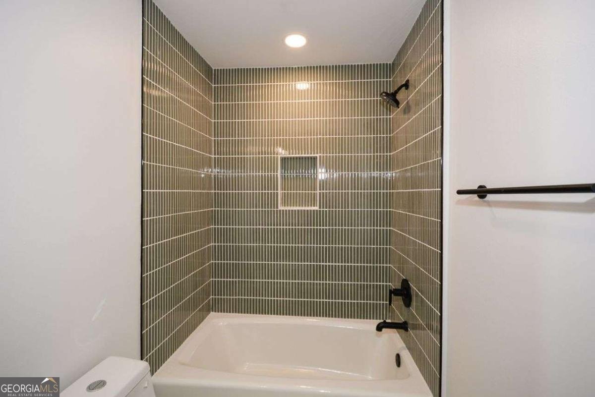 805 WESLEY OAK Road Atlanta - 54