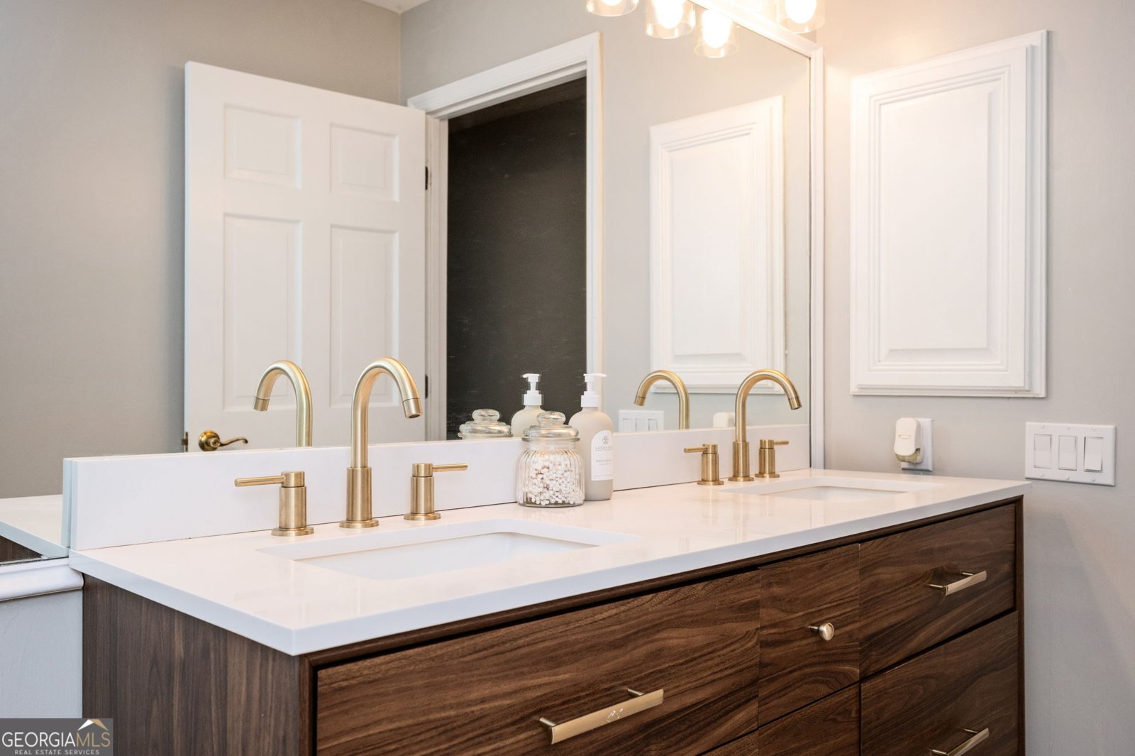 13789 Woolsey Road Hampton - 38