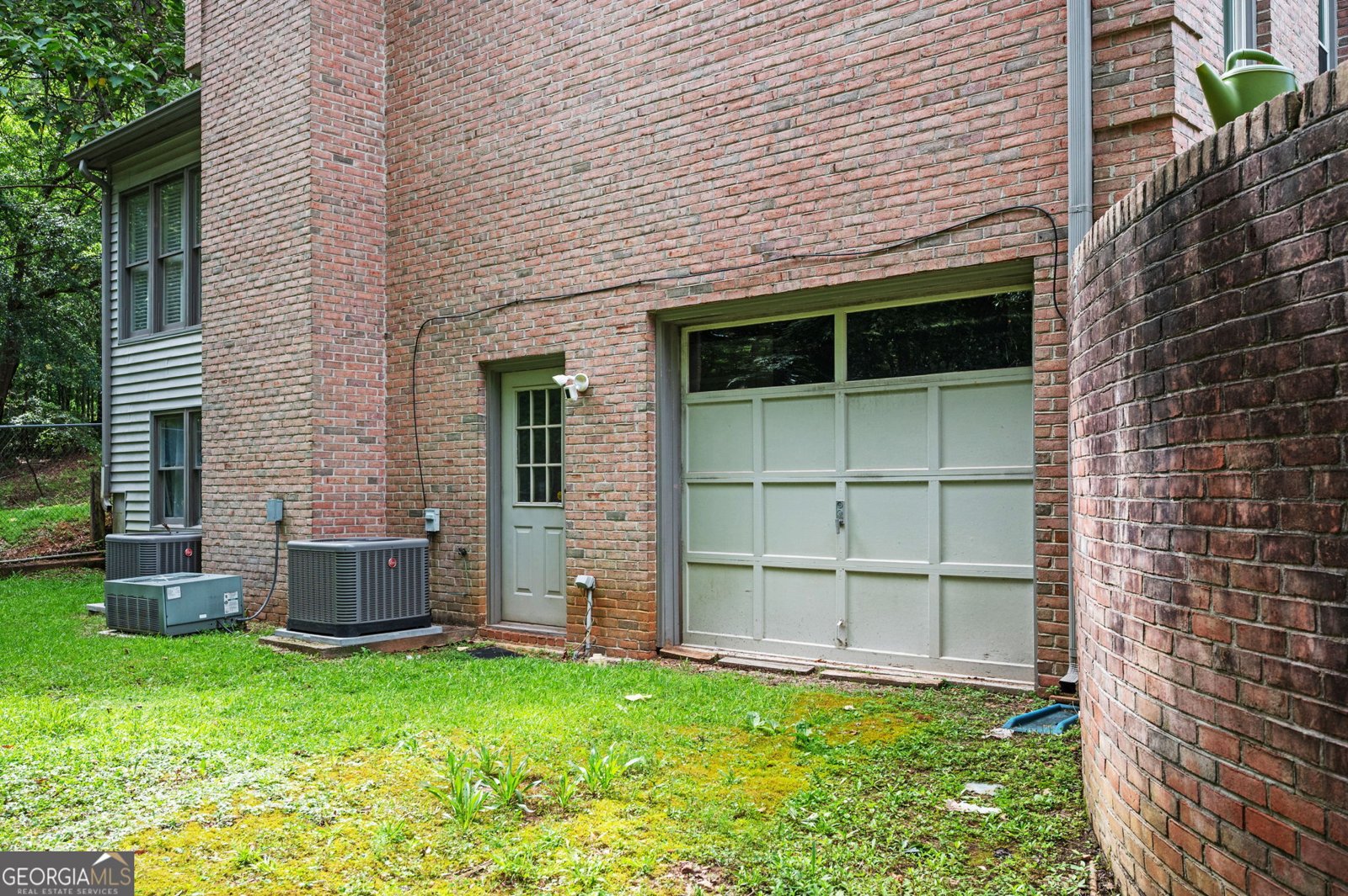 13789 Woolsey Road Hampton - 53