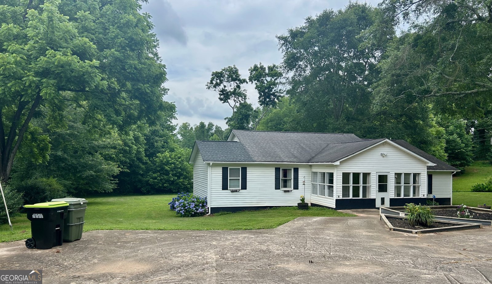 34 Sugarloaf Drive Cleveland - 4