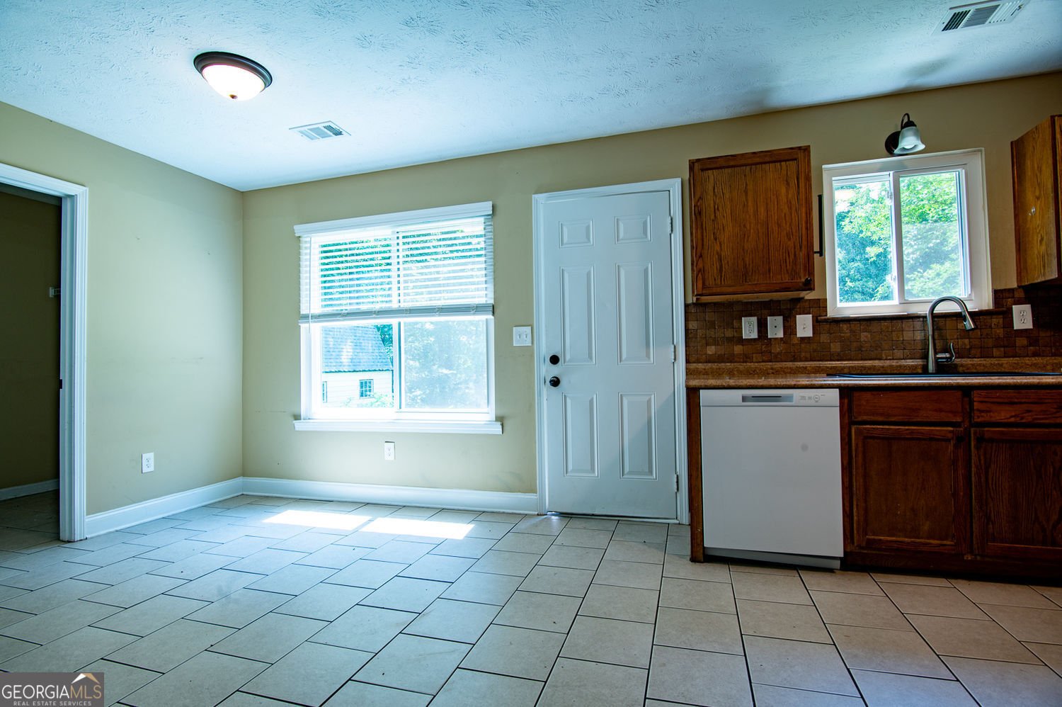 5427 Highway 81 Loganville - 15