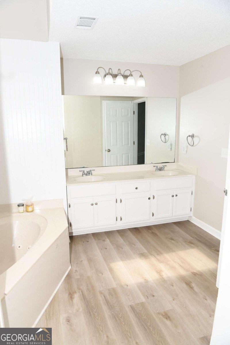 9130 Charlton Place Douglasville - 54