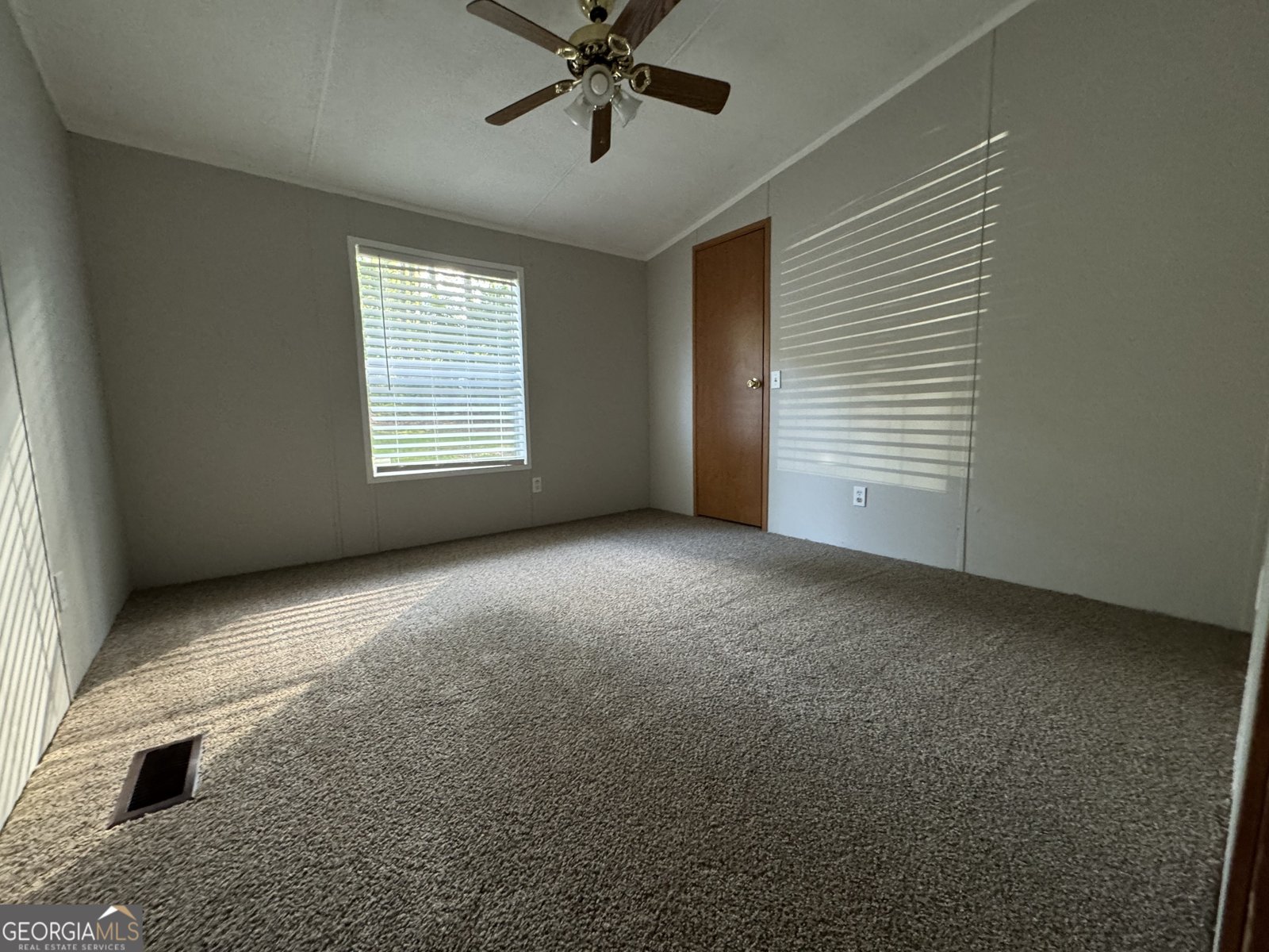 919 Louis Road Rentz - 12