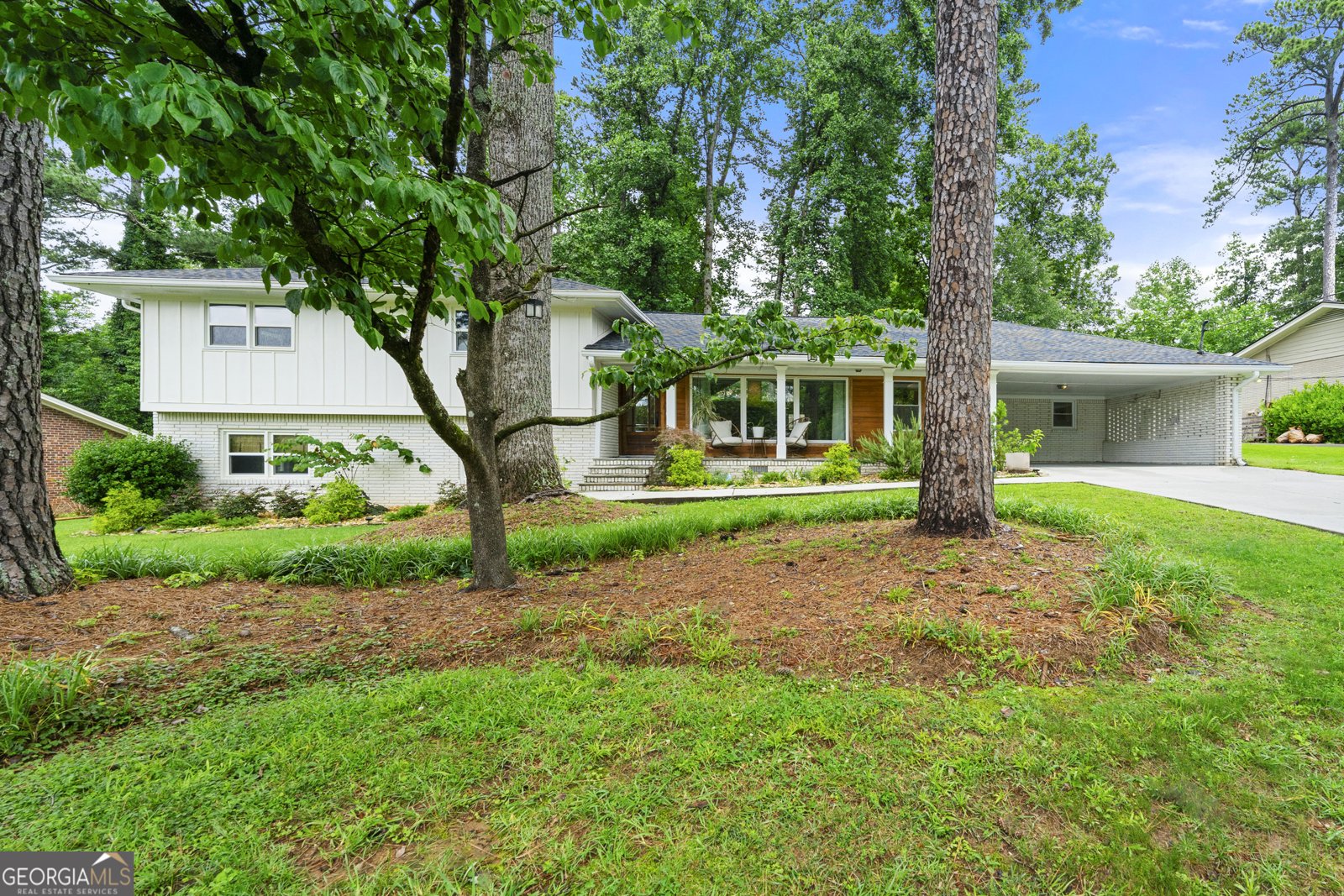 2944 Braithwood Court Atlanta - 4