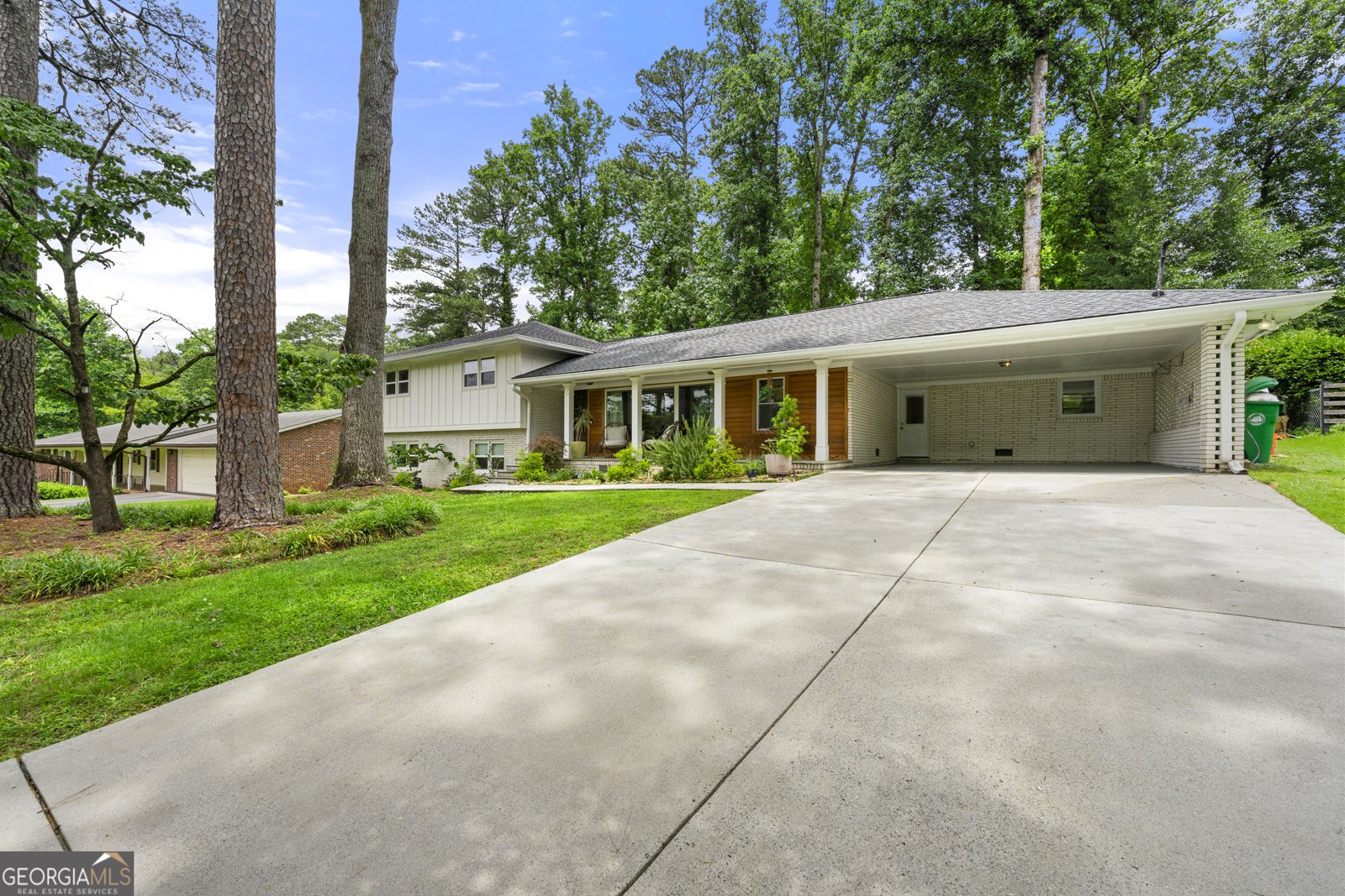 2944 Braithwood Court Atlanta - 6