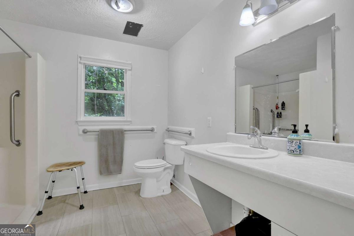 5154 Meadowbrook Circle Suwanee - 27