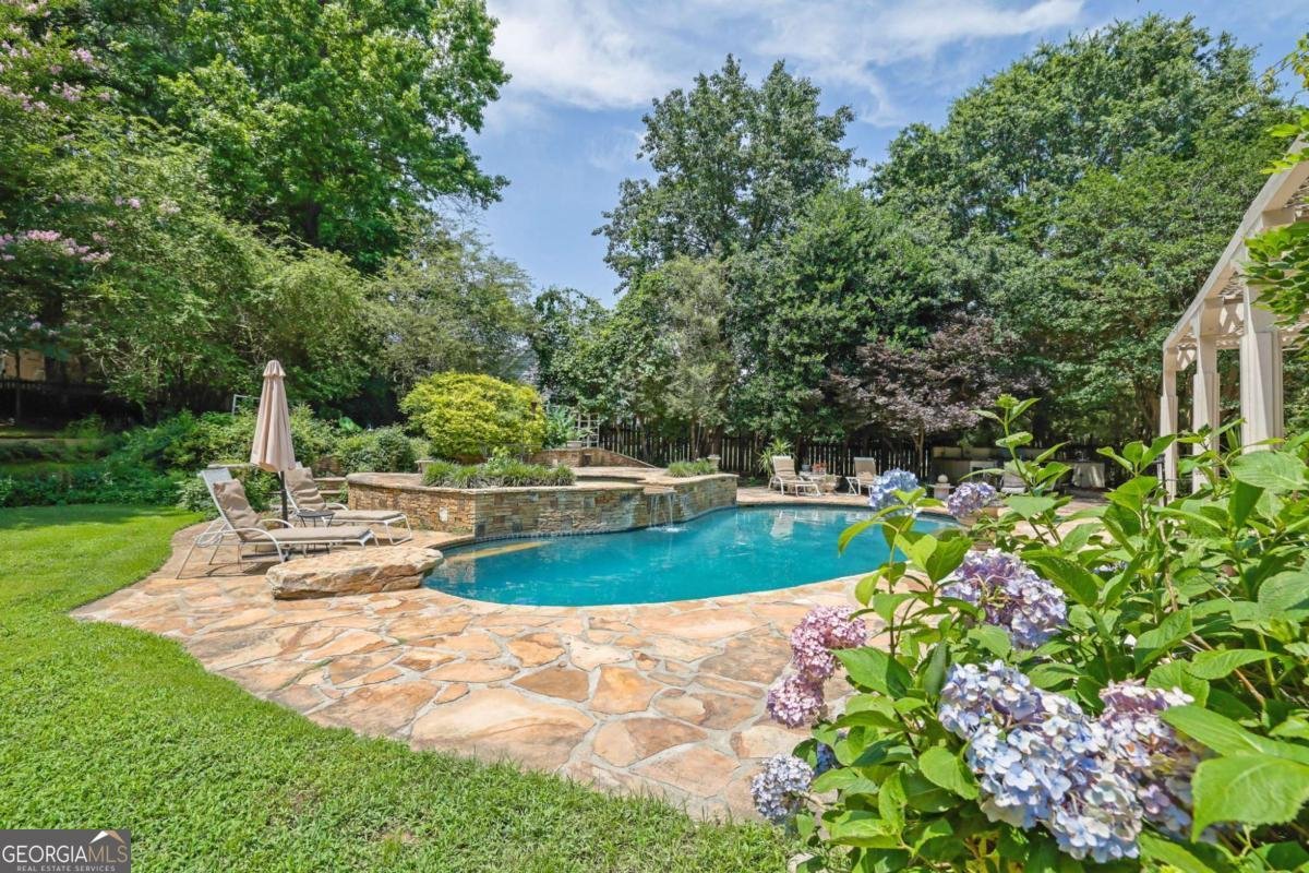 5154 Meadowbrook Circle Suwanee - 32