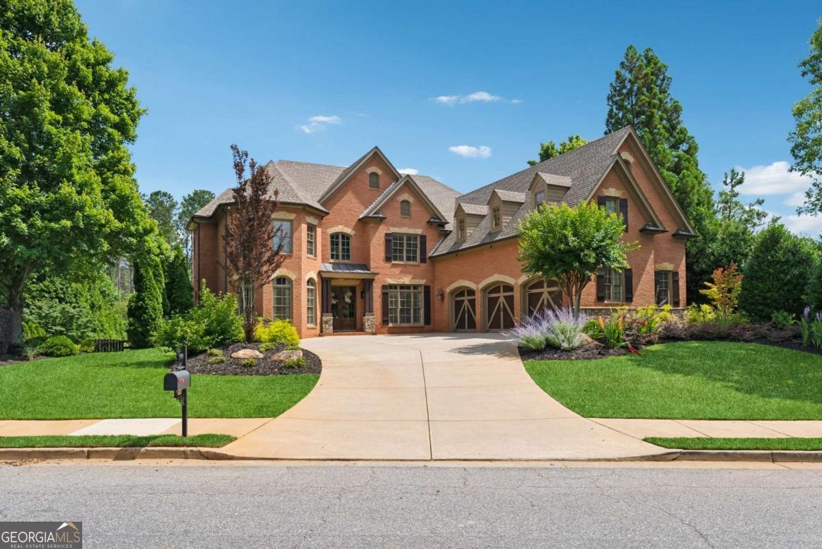 560 Arcaro Drive Milton - 2