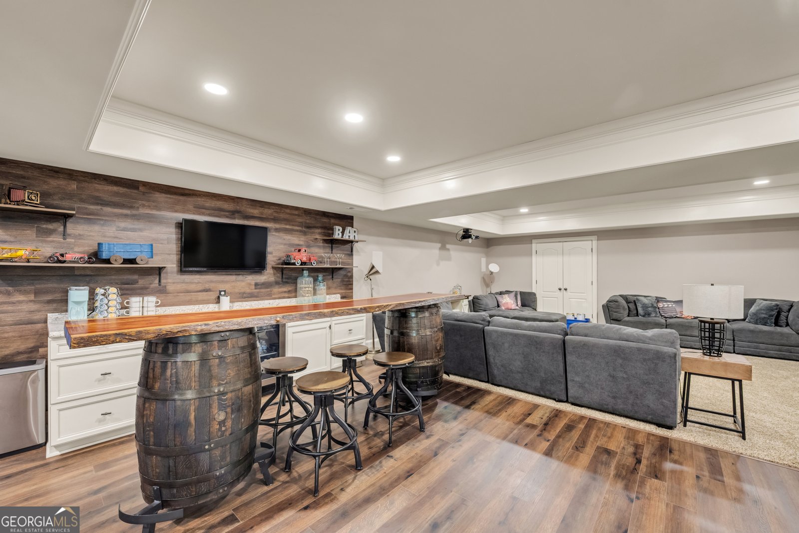 560 Arcaro Drive Milton - 38