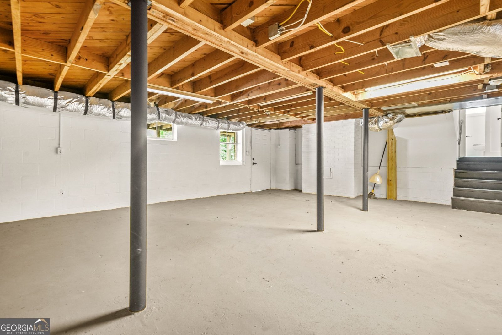 2813 Hillside Road Smyrna - 40