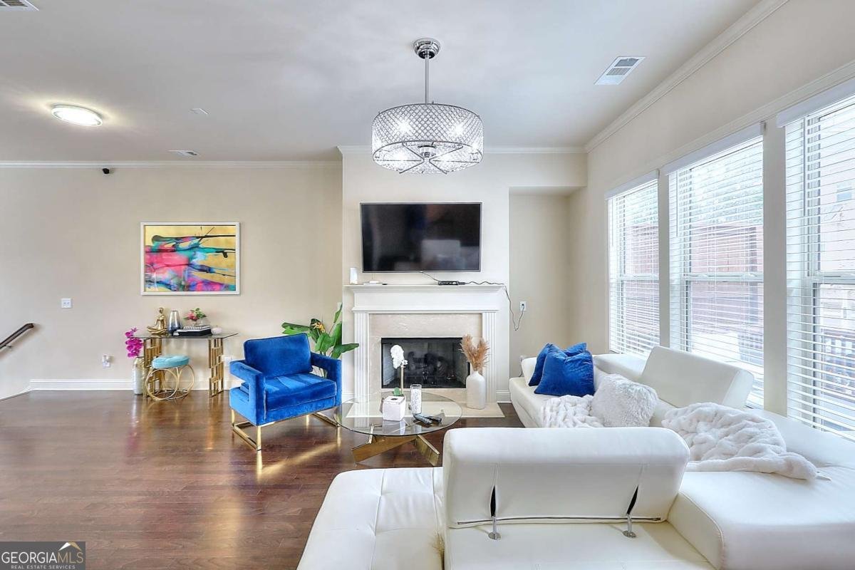 1306 Harris Way Brookhaven - 10