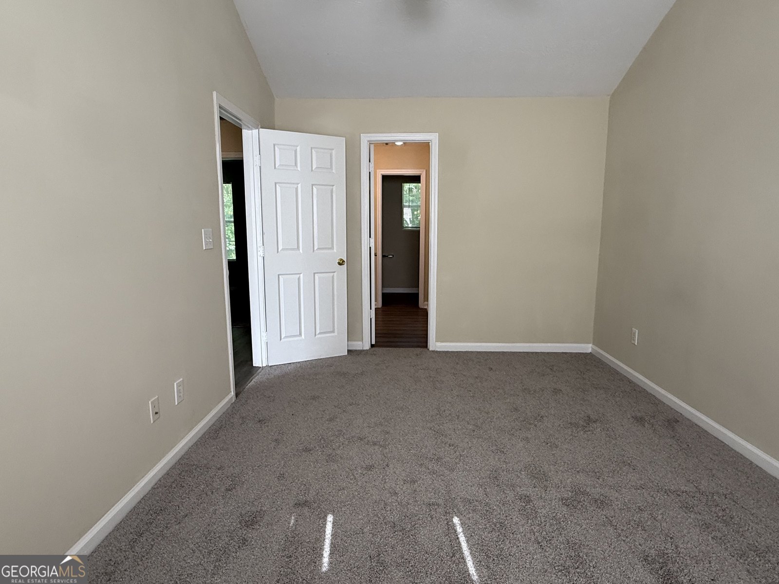 756 Glenshire Court Riverdale - 11