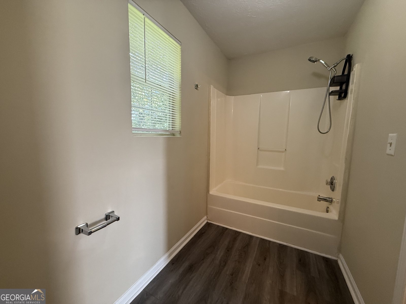 756 Glenshire Court Riverdale - 14