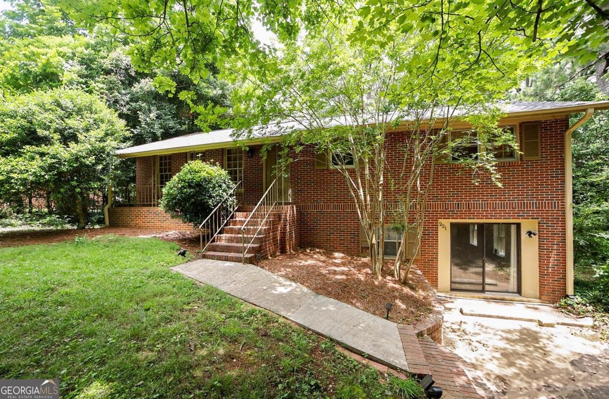 221 College Circle Athens - 2