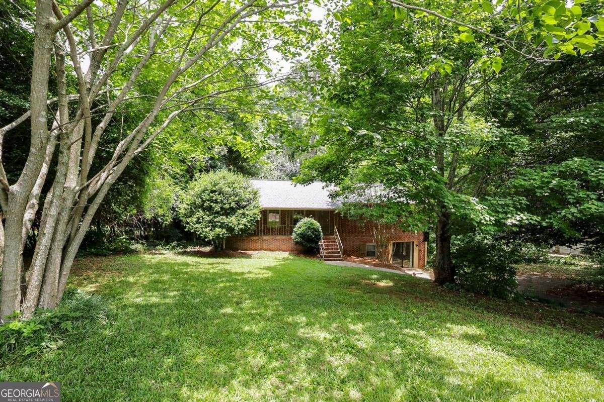 221 College Circle Athens - 24