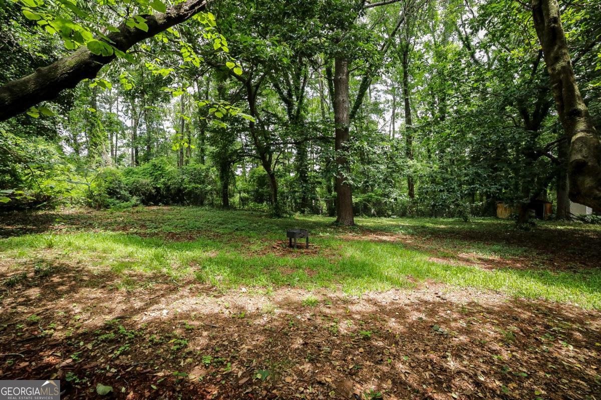 221 College Circle Athens - 25