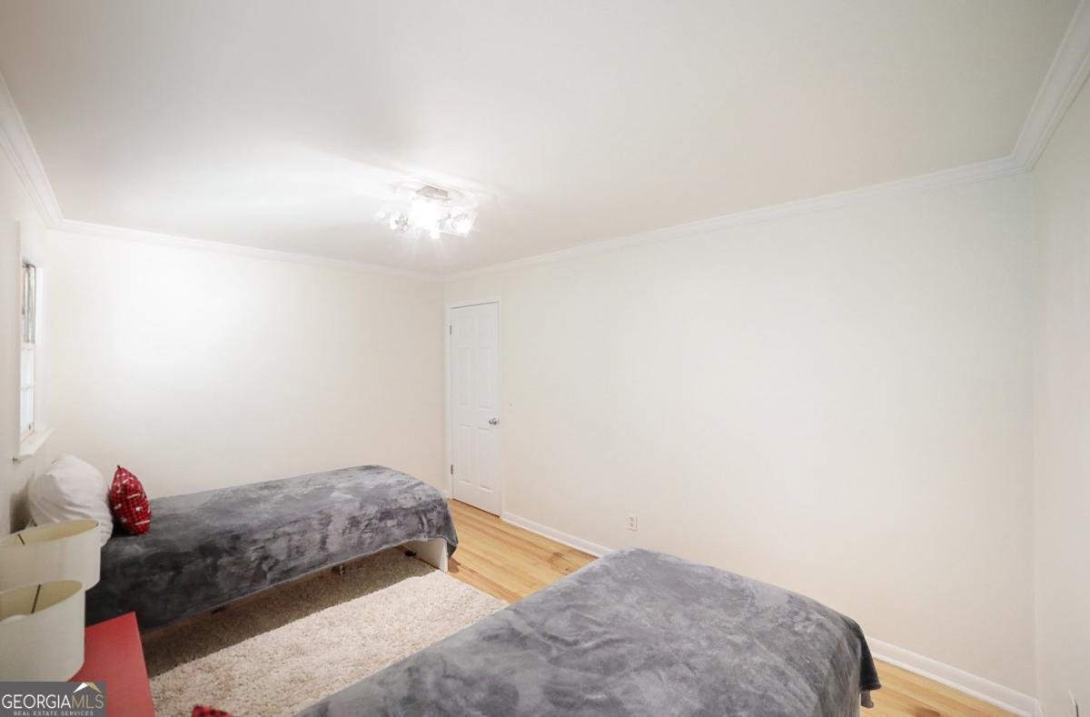 221 College Circle Athens - 4