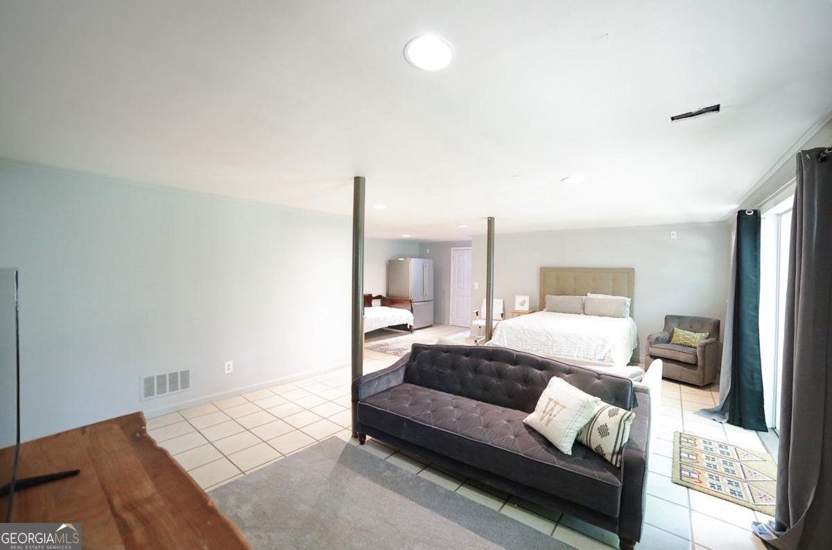 221 College Circle Athens - 6