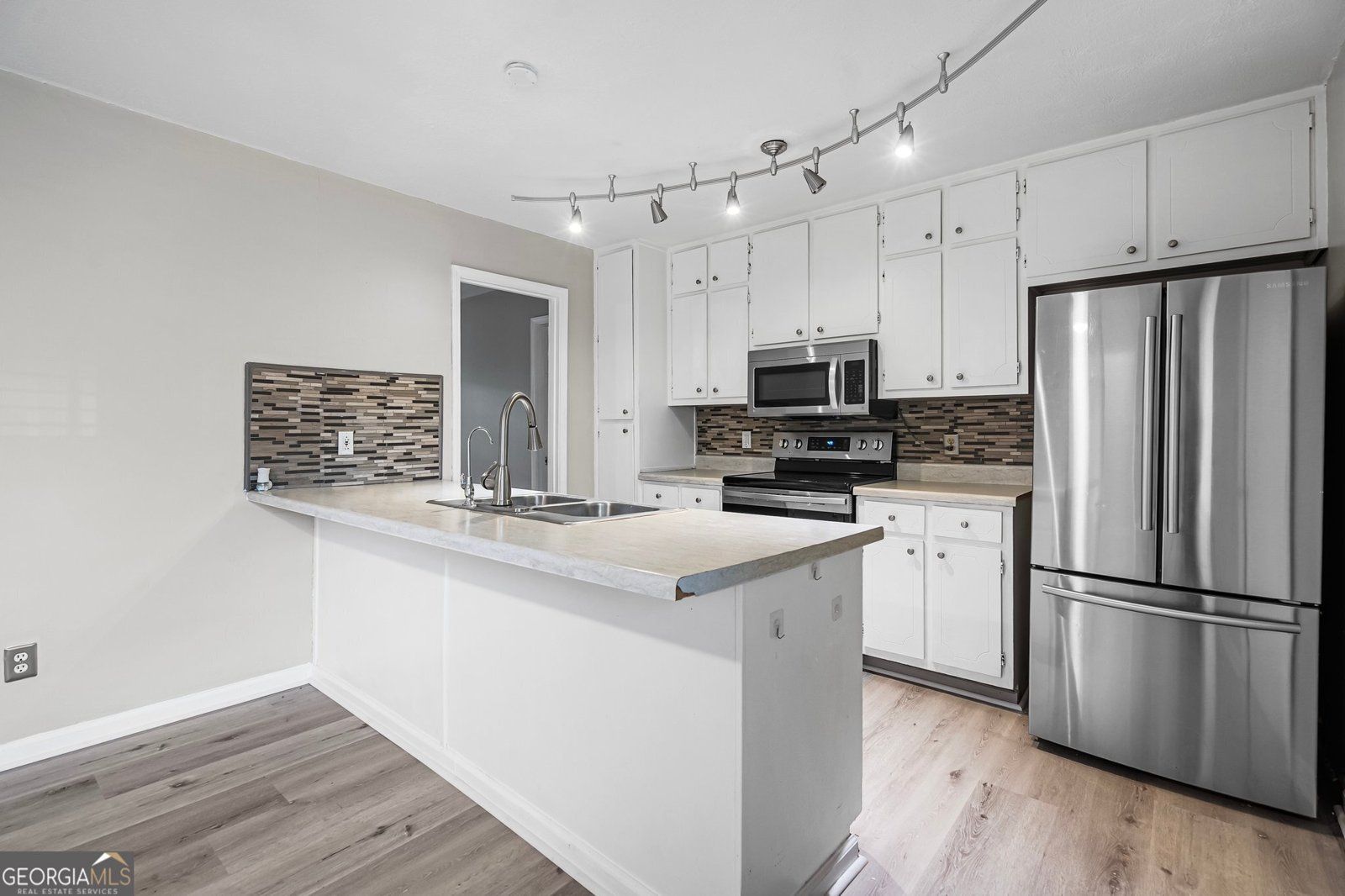 1181 Mannbrook Drive Stone Mountain - 6