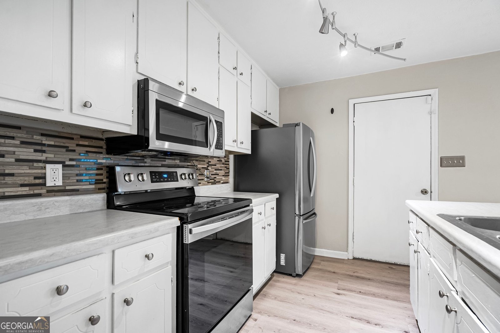 1181 Mannbrook Drive Stone Mountain - 9