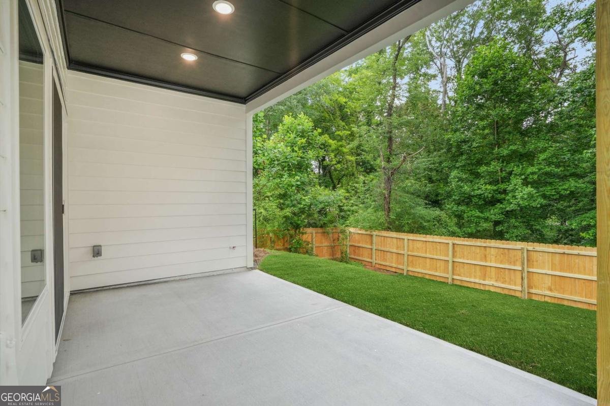 587 Woods Drive Atlanta - 40