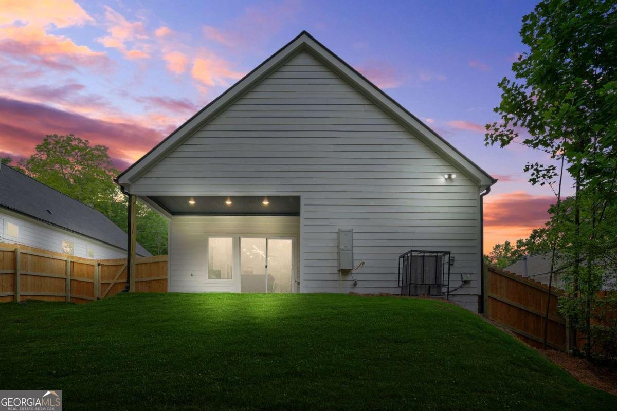 587 Woods Drive Atlanta - 46