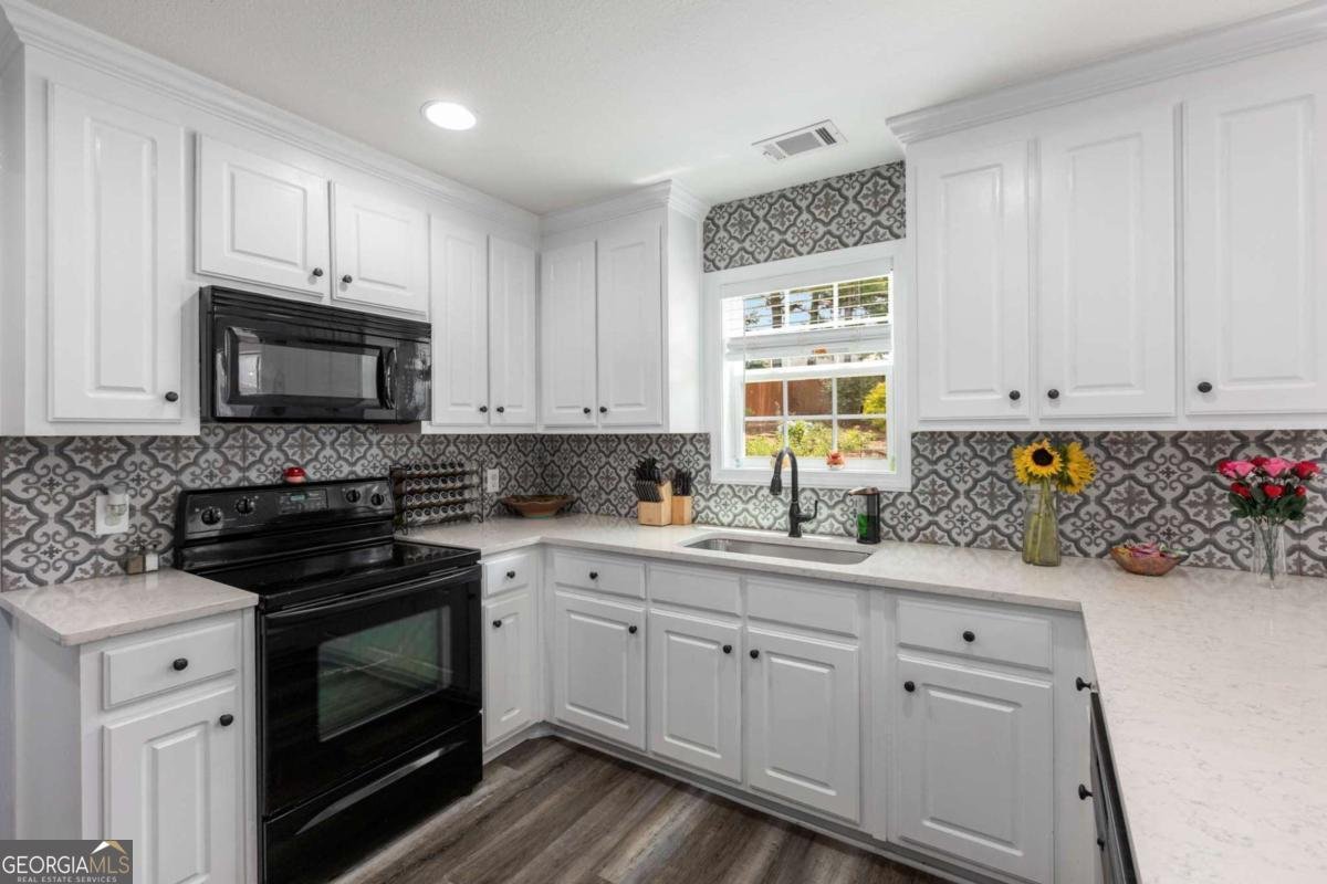 1306 Keaton Drive Winder - 8