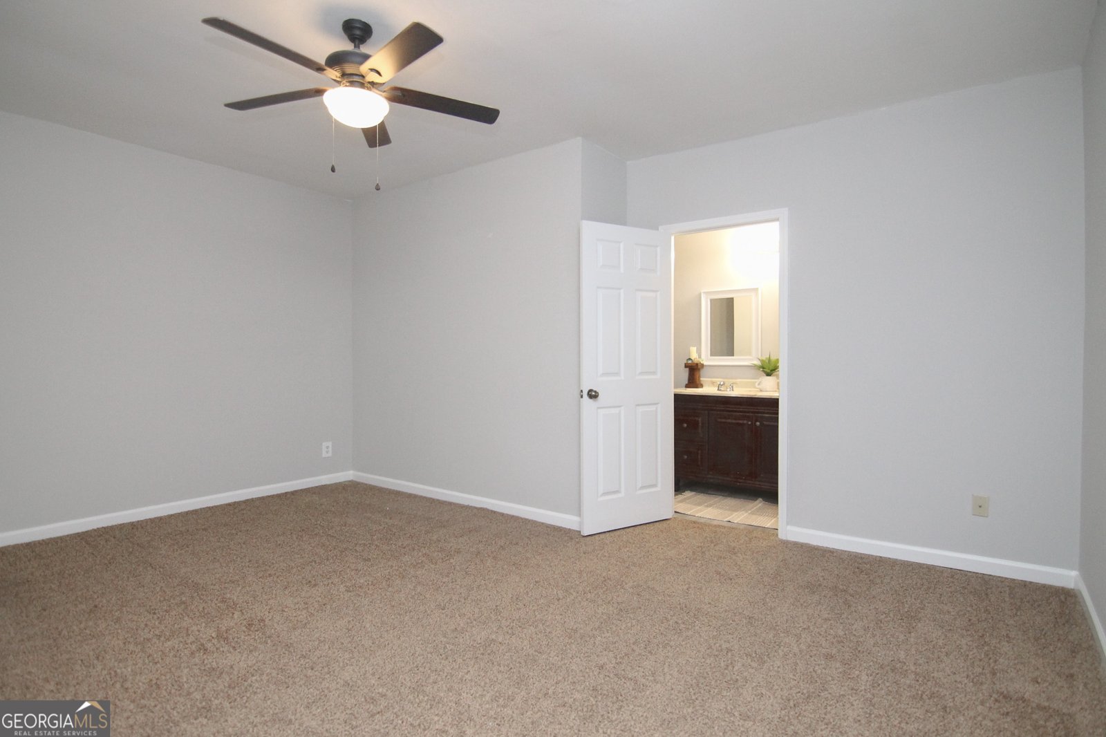 100 Wilson Drive Centerville - 19