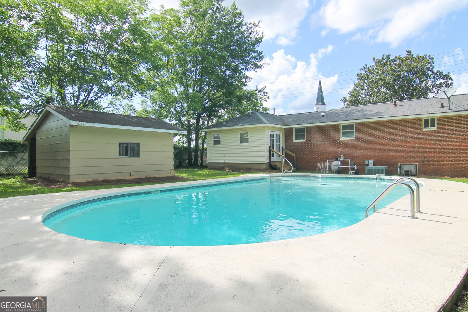 100 Wilson Drive Centerville - 28