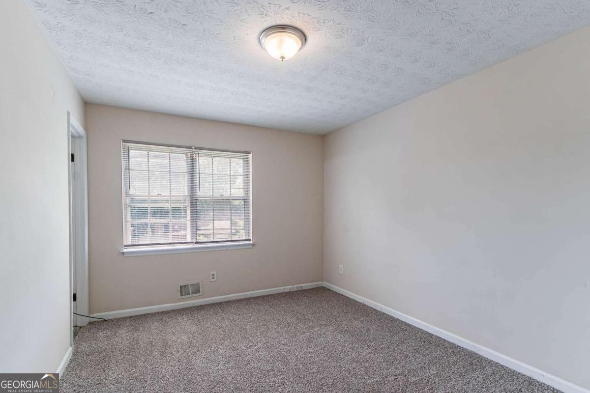 6708 Bedford Road Rex - 11