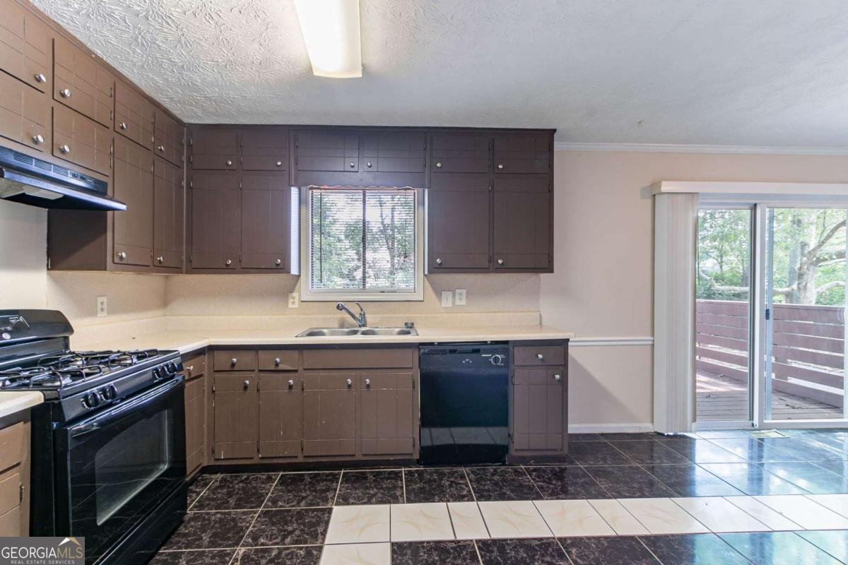 6708 Bedford Road Rex - 7