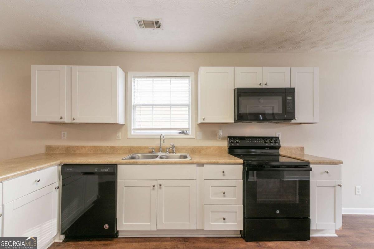 6528 Carriage Lane Stone Mountain - 10
