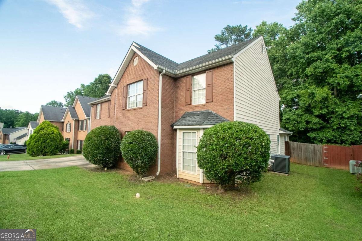 6528 Carriage Lane Stone Mountain - 2